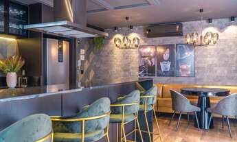 Imagem 3: EM FRENTE AO MAR, com uma localização privilegiada, o TOURMALINE TOWER traz o requinte e s