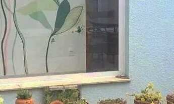 Imagem 2: Um lar que oferece o equilíbrio perfeito entre sofisticação e aconchego. Venha conhecer!