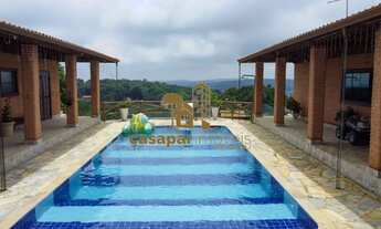 Imagem 5: Linda Chácara em Condomínio Fechado, Conforto no Meio da Natureza