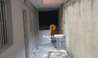 Imagem 2: Casa com 4 cômodos independente para alugar por R$ 800/mês - Jardim da Conquista - São Pau