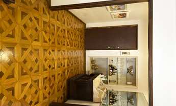 Imagem 4: Apartamento de quatro quartos no Leme a uma quadra da praia