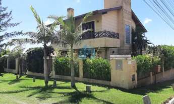 Imagem 2: Linda Casa Localizada no Bairro Ferraz, em Garopaba, com Bela Vista p/ Praia e Cidade!