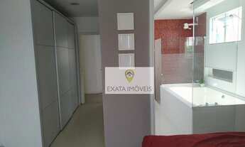 Imagem: Casa duplex, meio terreno/4 quartos com