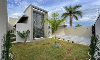 Imagem 2: Belíssima casa Alto Padrão com 3 suítes e Piscina na Vila Carlota