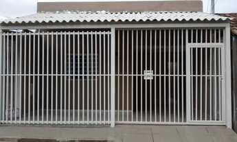 Imagem: Casa com frente livre área verde sozinha