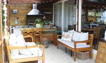 Imagem 2: Casa charmosa em condomínio, em meio a natureza com 4 suítes à venda a apenas 100mts da pr