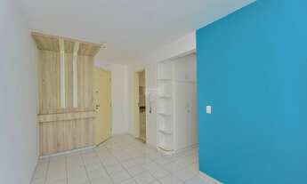 Imagem 3: Apartamento para venda possui 62 metros quadrados com 3 quartos em Tingui - Curitiba - PR