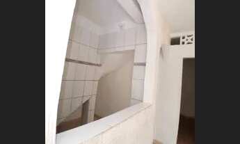 Imagem 5: Alugo uma casa com 1/4 grande