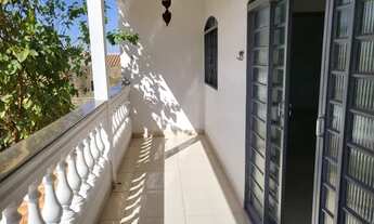 Imagem 3: Sobrado para venda tem 180 metros quadrados com 3 suites em Jardim Bela Vista - Goiânia