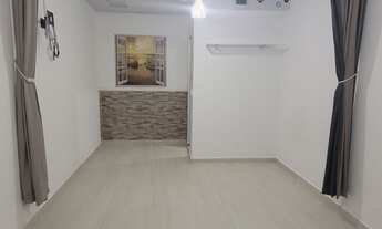 Imagem: Kitinete quarto luz agua internet garagem