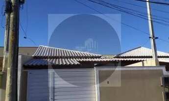 Imagem: Vendo casa com 03 quartos sendo 01 suíte