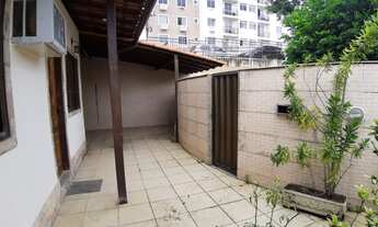 Imagem 2: Casa de condomínio para Aluguel ou Venda com 2 quartos em Viga - Nova Iguaçu - RJ