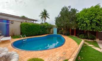 Imagem 2: Casa semimobiliada com 4 quartos sendo um suite - Vila A - Rápido acesso ao PY