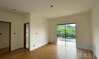 Imagem 3: Sobrado com 2 quartos à venda, 104 m² por R$ 370.000 - Piracangaguá - Taubaté/SP