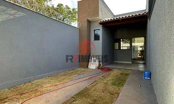 Imagem 2: BELA CASA 2 QUARTOS COM QUINTAL NO PARQUE ELDORADO OESTE - GOIÂNIA/GO