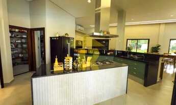 Imagem 7: Casa de Luxo em Condomínio à Venda em Fronteira-MG: 6 quartos, 6 suítes, 3 salas, 10 banhe