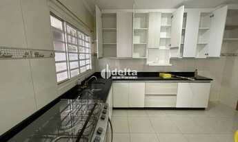 Imagem 4: Casa residencial disponível para locação bairro Morada da Colina em Uberlândia-MG