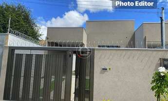 Imagem: CASA AMPLA COM JARDIM!