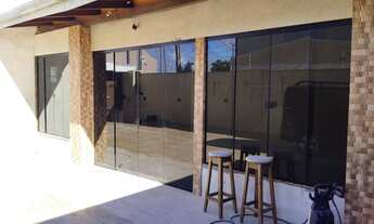 Imagem: Kitnet com luz, água e internet incluído