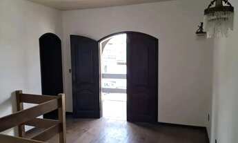 Imagem 3: Imóvel para aluguel possui 220 metros quadrados com 4 quartos em Centro - Macaé - RJ