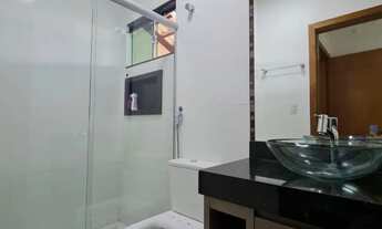 Imagem 3: Ainda disponível : 4 suítes todos com ar (6 banheiros) a casa toda com armários