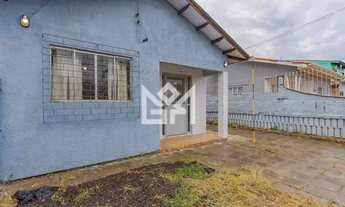 Imagem 2: Casa para Aluguel em Sarandi, Porto Alegre 2 Quartos, 3 Vagas, Quintal