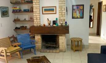 Imagem 6: Casa Dois Terrenos com Piscina Próximo à Praia