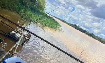 Imagem: Rancho a beira do Rio São Francisco