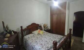 Imagem 5: Casa Térrea Isolada com Edícula - 4 dorms no Total! 6 vagas de garagem!