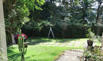 Imagem 3: Casa de condomínio para aluguel tem 240 metros quadrados com 3 quartos