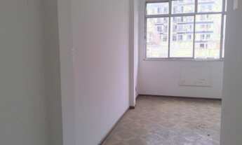 Imagem 4: Alugo apartamento de sala, 3 quartos, armários e dependências completas e vaga