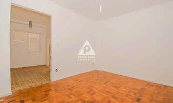 Imagem 3: Copacabana - Quarto e sala amplo no Posto 6