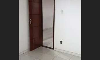 Imagem 7: Aluga-se casa 2/4 com varanda em primeiro andar