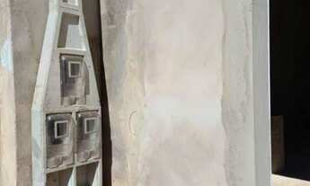 Imagem 2: Barracão novo, com apartamentos nos fundos