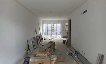 Imagem 4: Sobrado para venda possui 185 metros quadrados com 3 quartos no bairro Hauer - Curitiba