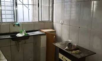 Imagem 4: Alugo casa 2 quartos sala cozinha americana banheiro e lavanderia independente luz indi