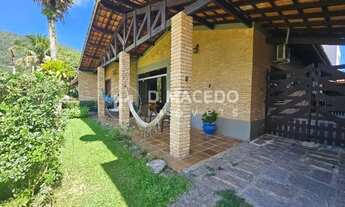 Imagem 2: Casa para alugar em Condominio Lagoinha de 390.00m² com 4 Quartos, 2 Suites e 2 Garagens