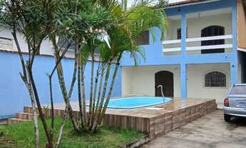 Imagem 4: Casa de praia com piscina