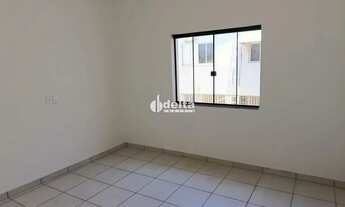 Imagem 15: Casa residencial com 3 quartos sendo 1 suíte disponível para locação no bairro Lidice em U