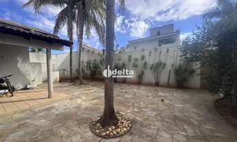 Imagem 6: Casa disponível para venda no bairro Jardim Karaíba em Uberlândia MG