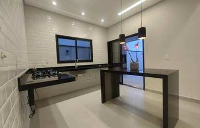 Imagem 6: Vendo linda casa em Condomínio / Excelente localização