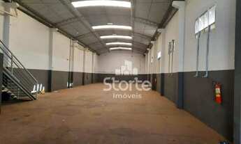 Imagem 7: Galpão para alugar, 417 m² por R$ 7.500/mês - Custódio Pereira - Uberlândia/MG