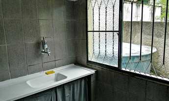 Imagem 6: Alugo ótimas quitenetes no centro de Itaboraí. Arejadas e ótimo ambiente