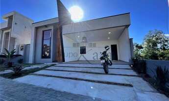 Imagem 2: Casa Térrea - Condomínio - Terras do Vale - 3 Dormitórios - Piscina