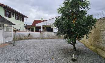 Imagem 7: Sobrado com Quintal Amplo à poucas quadras do Mar!
