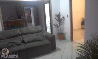 Imagem 6: Casa com suíte + 2 quartos, no centro do bairro Santa Luzia, próxima da igreja, de frente