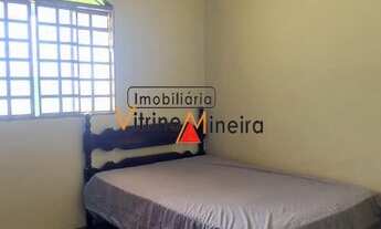 Imagem 5: Sítio Itatiaiuçu. VENDO PORTEIRA FECHADA