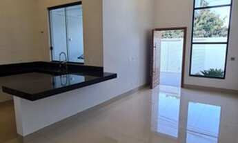 Imagem 2: Casa para venda possui 210 metros quadrados com 3 quartos em Jardim Atlântico - Goiânia