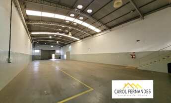 Imagem 5: Barracão no bairro Dois Córregos, com 625m2, três salas e três banheiros com vestiários