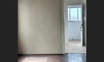 Imagem 2: Apartamento com 2 dormitórios para alugar, 47 m² por R$ 800/mês - Centro - Pelotas/RS